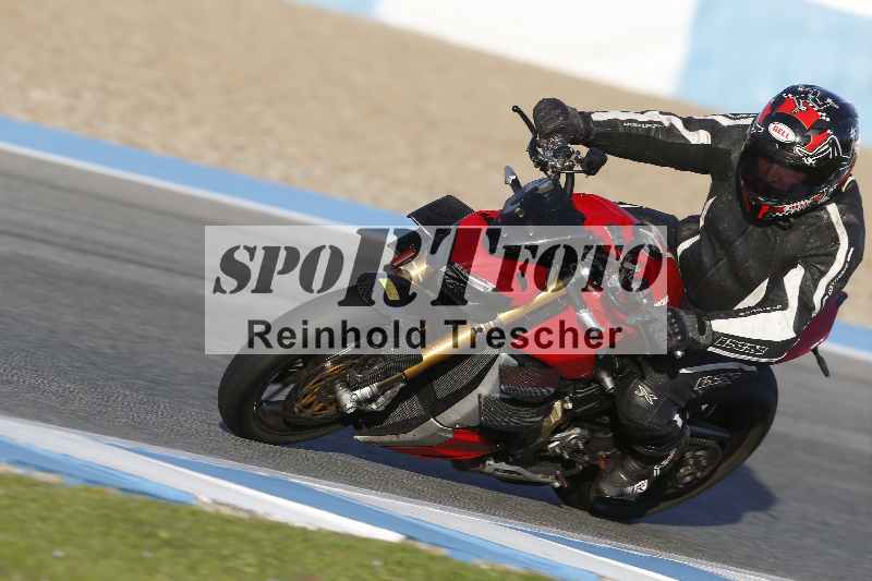 /02 28.-31.01.2025 Moto Center Thun Jerez/gruen-green/82